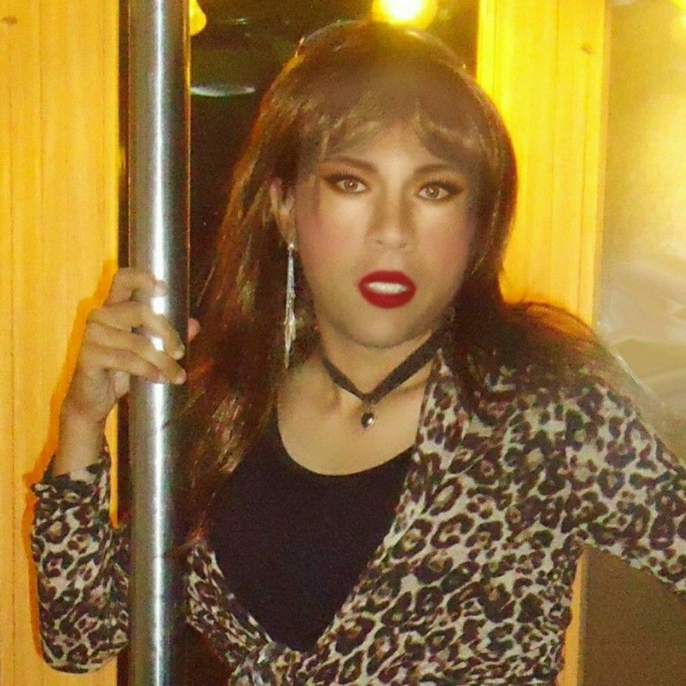 Meet your Posher, Monica